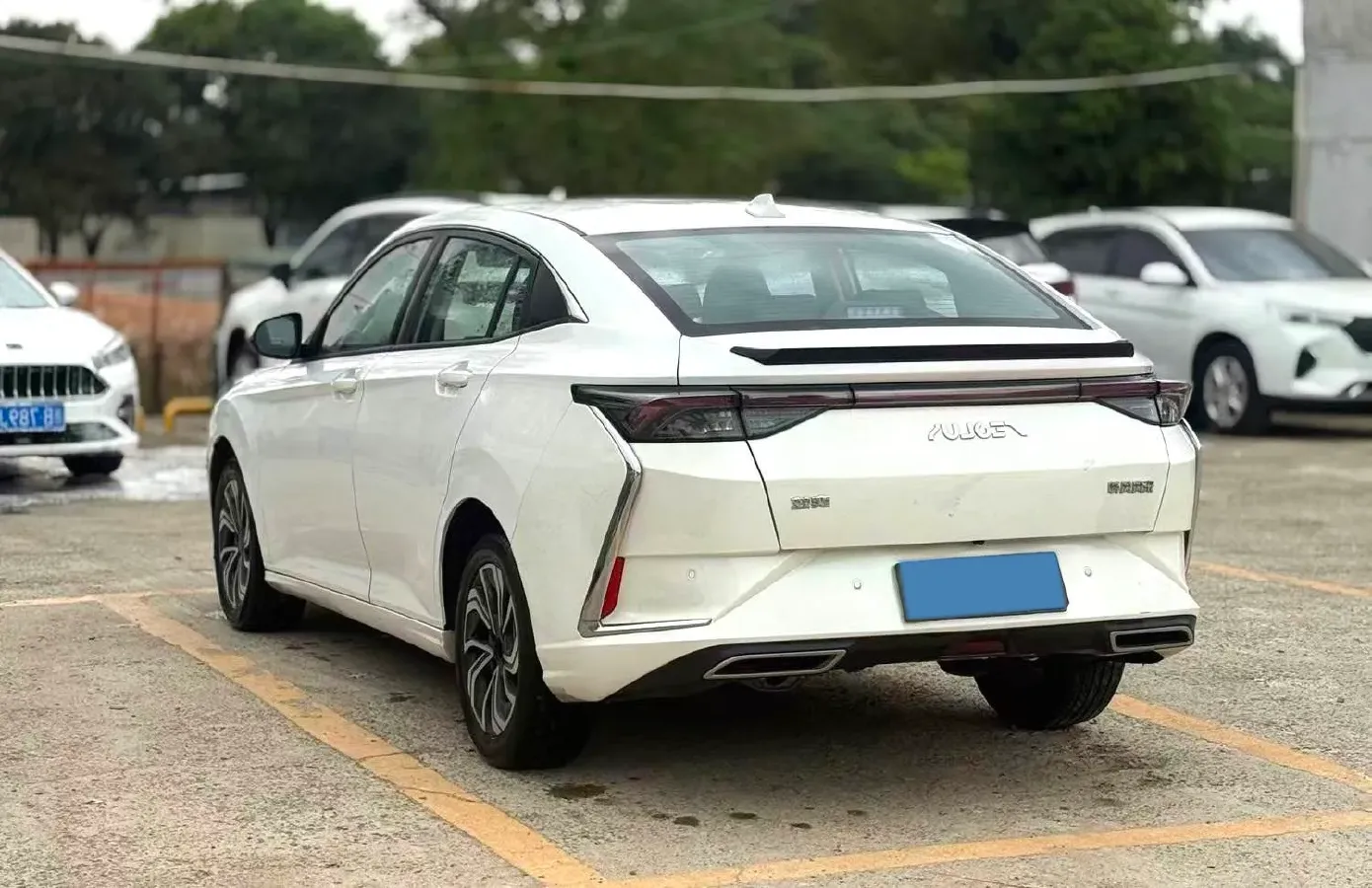 2021 DongFeng Aeolus YiXuan 1.5T 150HP L4 6DCT,autocango,china used car exporter,china ev exporter,chinese used car exporter,chinese used ev exporter