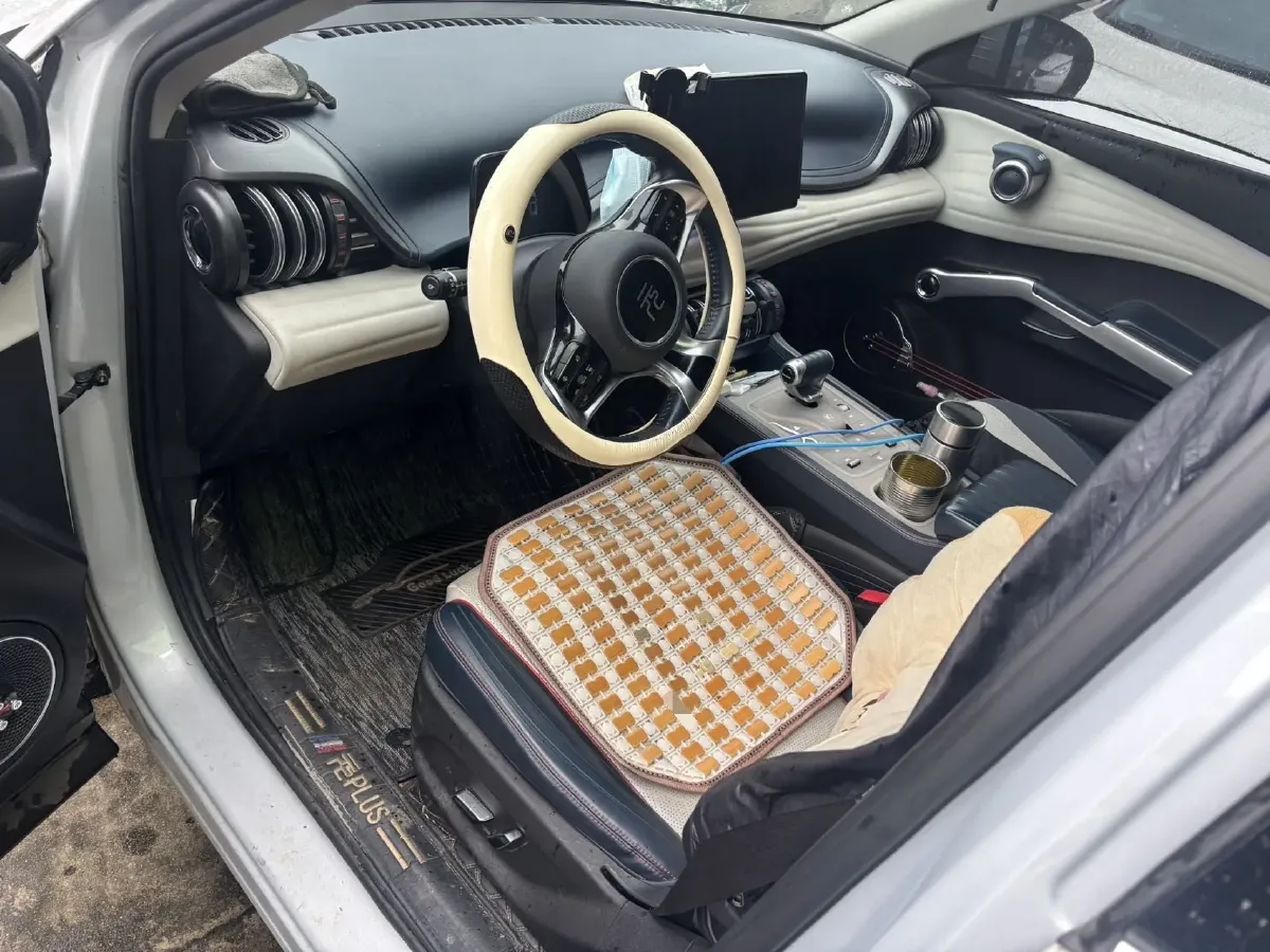 2022 Roewe RX5 MAX 1.5T 181HP L4 6AT,autocango,china used car exporter,china ev exporter,chinese used car exporter,chinese used ev exporter