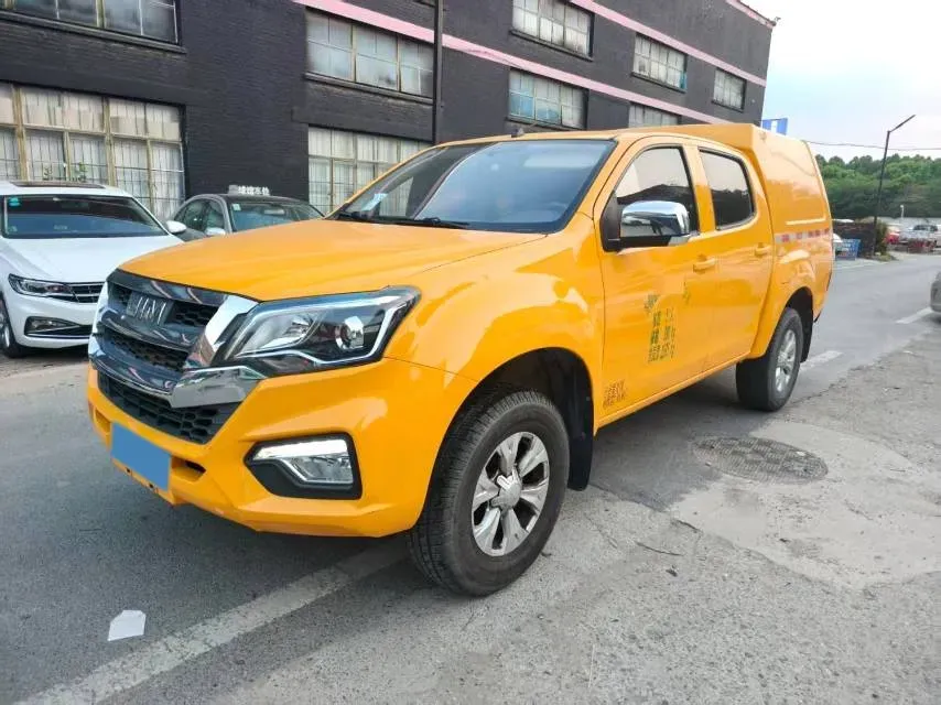 2020 Isuzu Jim 2.4T 211HP L4 5MT,autocango,china used car exporter,china ev exporter,chinese used car exporter,chinese used ev exporter