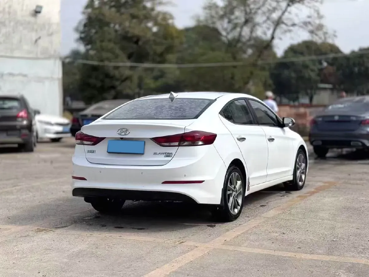 2020 Hyundai Elantra 1.5L 115HP L4 CVT,autocango,china used car exporter,china ev exporter,chinese used car exporter,chinese used ev exporter