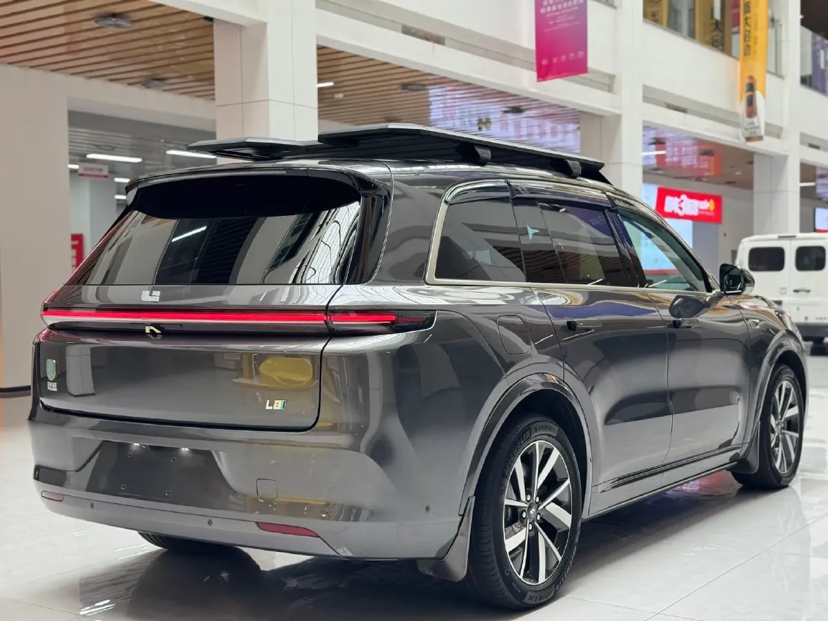 2023 Li L8 Range Extended 154HP REEV 40.9KWH,autocango,china used car exporter,china ev exporter,chinese used car exporter,chinese used ev exporter