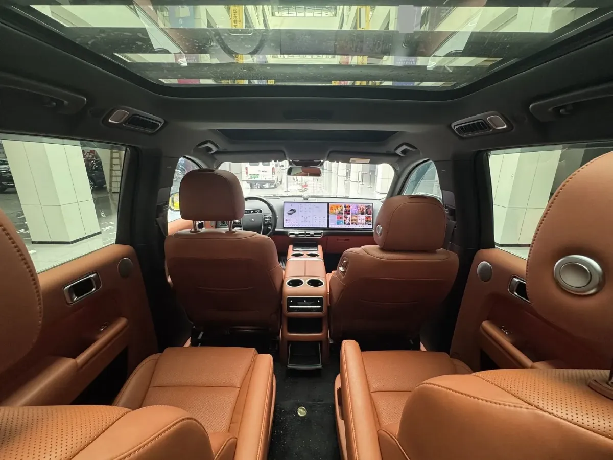 2023 Li L8 Range Extended 154HP REEV 40.9KWH,autocango,china used car exporter,china ev exporter,chinese used car exporter,chinese used ev exporter