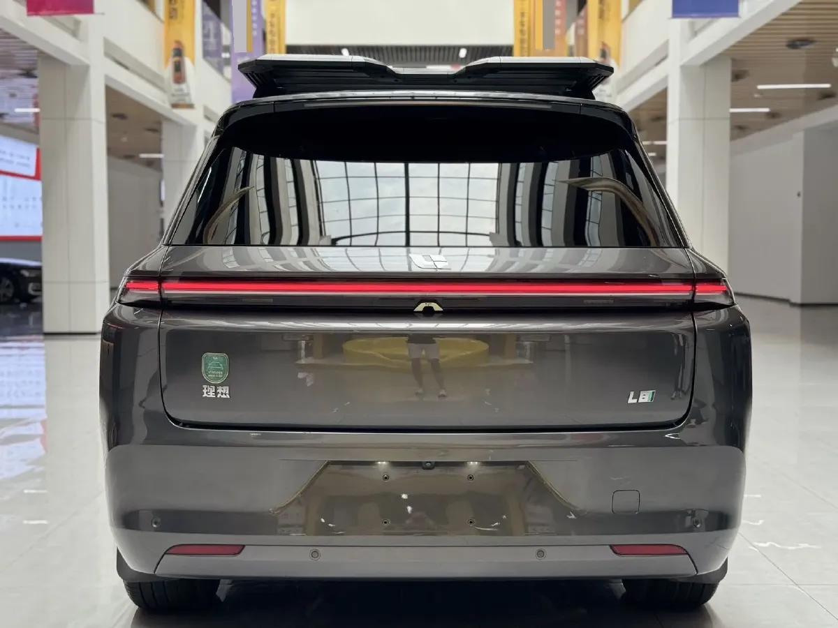 2023 Li L8 Range Extended 154HP REEV 40.9KWH,autocango,china used car exporter,china ev exporter,chinese used car exporter,chinese used ev exporter