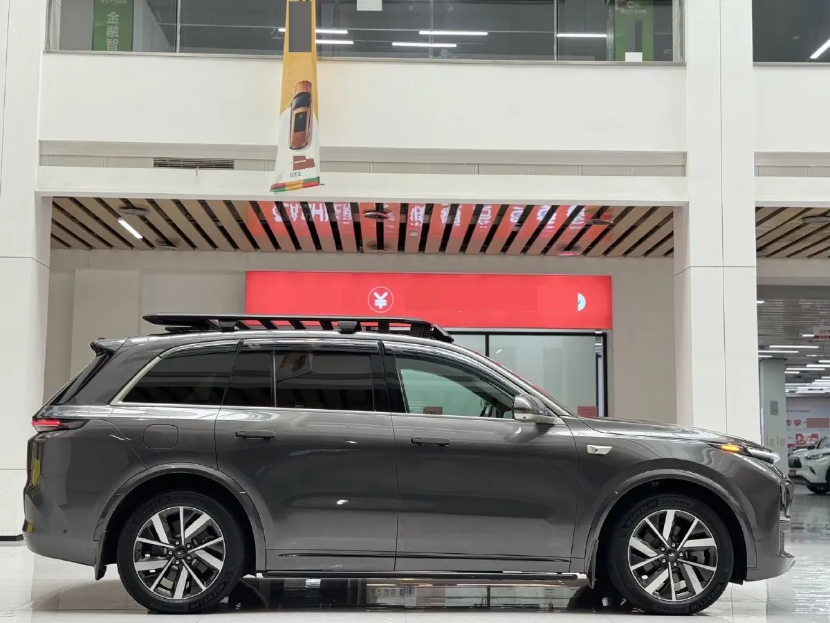 2023 Li L8 Range Extended 154HP REEV 40.9KWH,autocango,china used car exporter,china ev exporter,chinese used car exporter,chinese used ev exporter