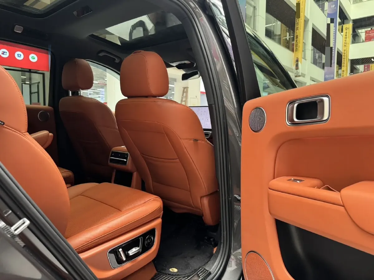 2023 Li L8 Range Extended 154HP REEV 40.9KWH,autocango,china used car exporter,china ev exporter,chinese used car exporter,chinese used ev exporter