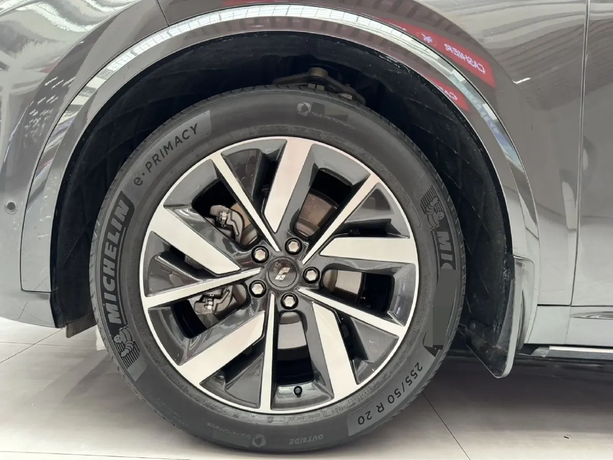2023 Li L8 Range Extended 154HP REEV 40.9KWH,autocango,china used car exporter,china ev exporter,chinese used car exporter,chinese used ev exporter