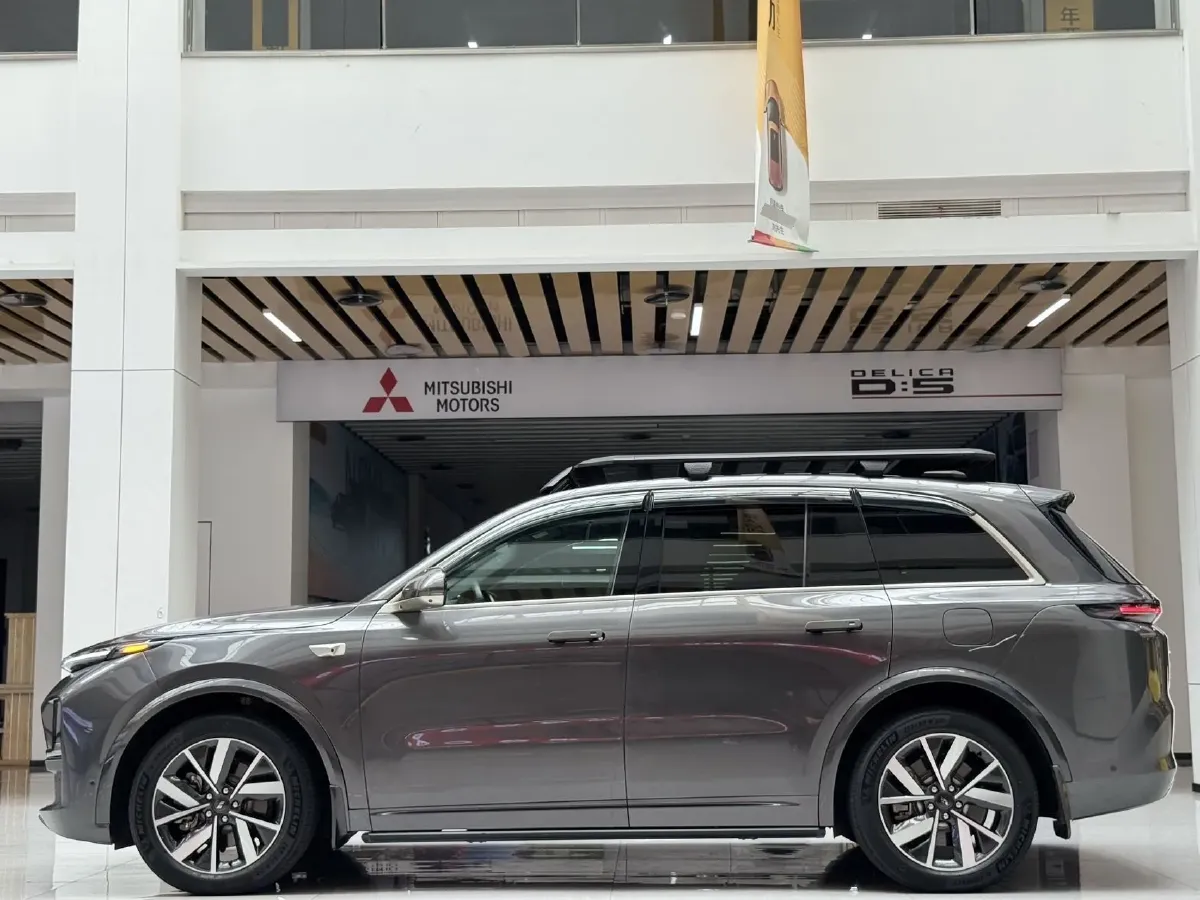 2023 Li L8 Range Extended 154HP REEV 40.9KWH,autocango,china used car exporter,china ev exporter,chinese used car exporter,chinese used ev exporter