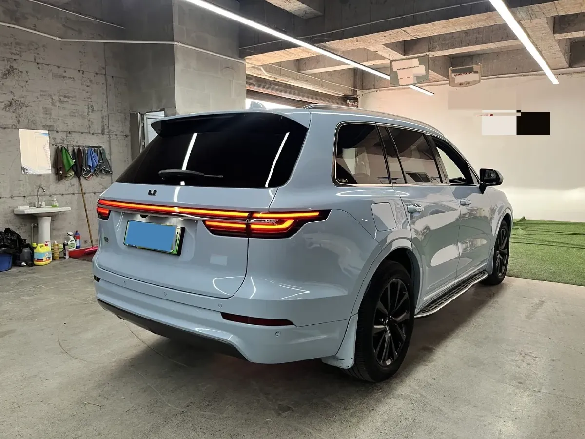 2020 Li ONE Range Extended 131HP REEV 40.5KWH,autocango,china used car exporter,china ev exporter,chinese used car exporter,chinese used ev exporter