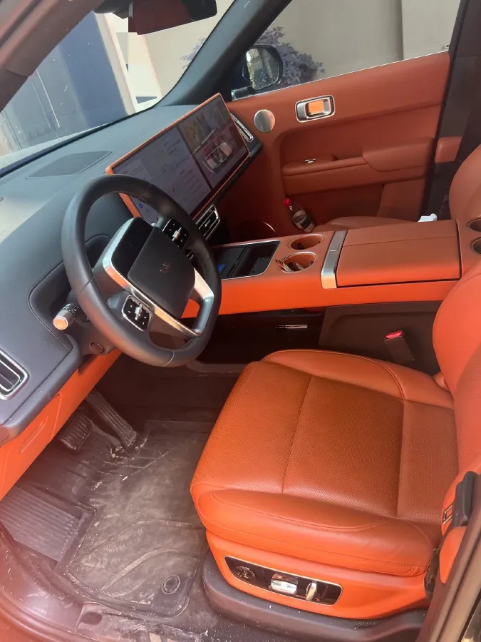 2023 Li L8 Range Extended 154HP REEV 40.9KWH,autocango,china used car exporter,china ev exporter,chinese used car exporter,chinese used ev exporter