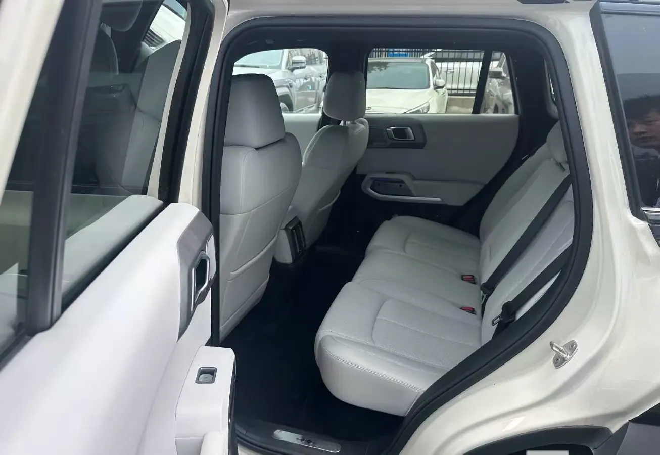 2025 FangChengBao Tai 3 BEV,autocango,china used car exporter,china ev exporter,chinese used car exporter,chinese used ev exporter