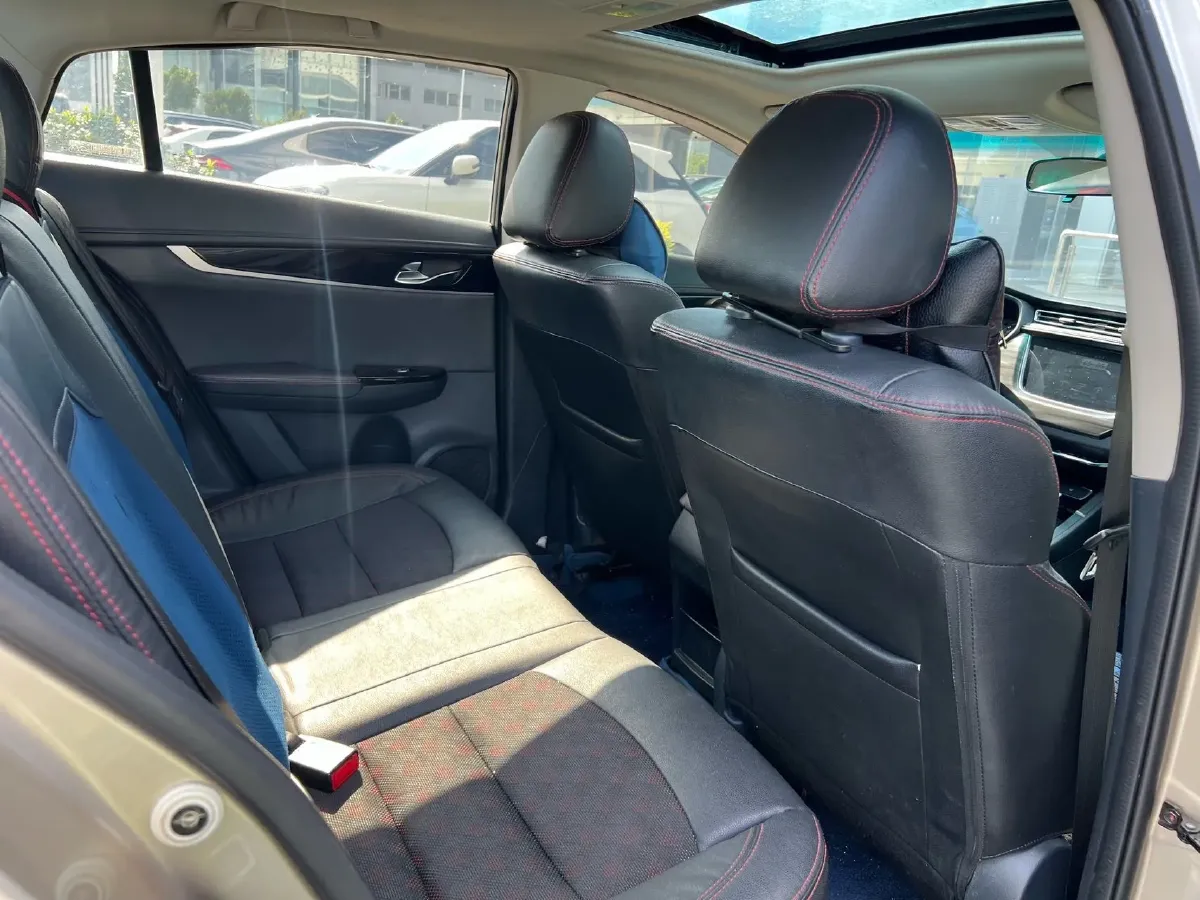 2018 HaiMa Family F5 1.6L 125HP L4 6AT,autocango,china used car exporter,china ev exporter,chinese used car exporter,chinese used ev exporter