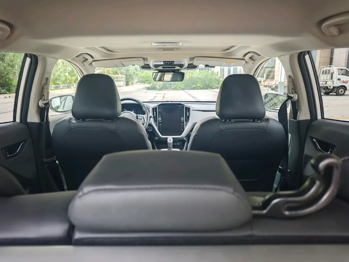2024 Subaru Crosstrek 2.5L 169HP H4 CVT,autocango,china used car exporter,china ev exporter,chinese used car exporter,chinese used ev exporter