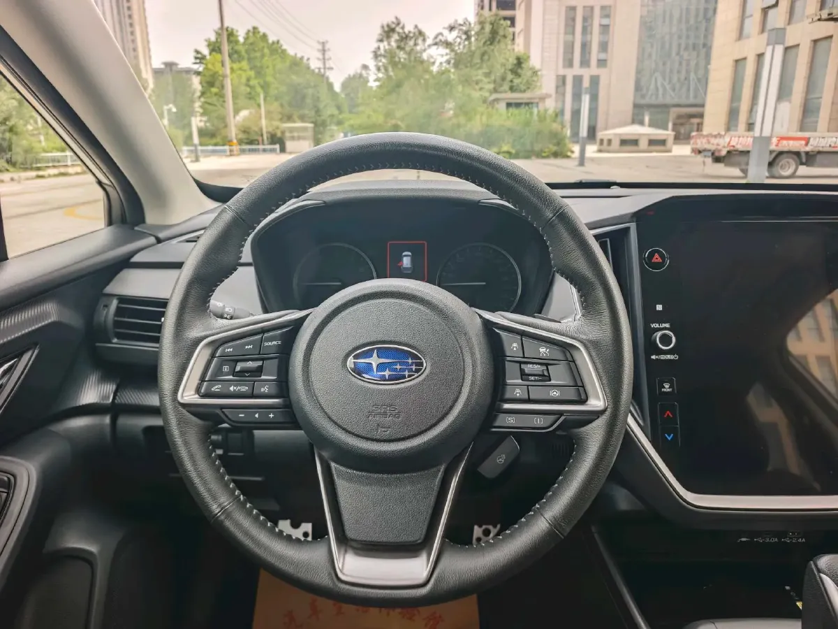 2024 Subaru Crosstrek 2.5L 169HP H4 CVT,autocango,china used car exporter,china ev exporter,chinese used car exporter,chinese used ev exporter
