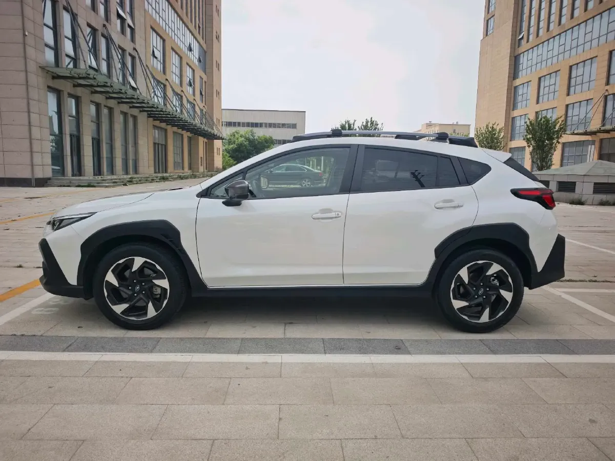 2024 Subaru Crosstrek 2.5L 169HP H4 CVT,autocango,china used car exporter,china ev exporter,chinese used car exporter,chinese used ev exporter