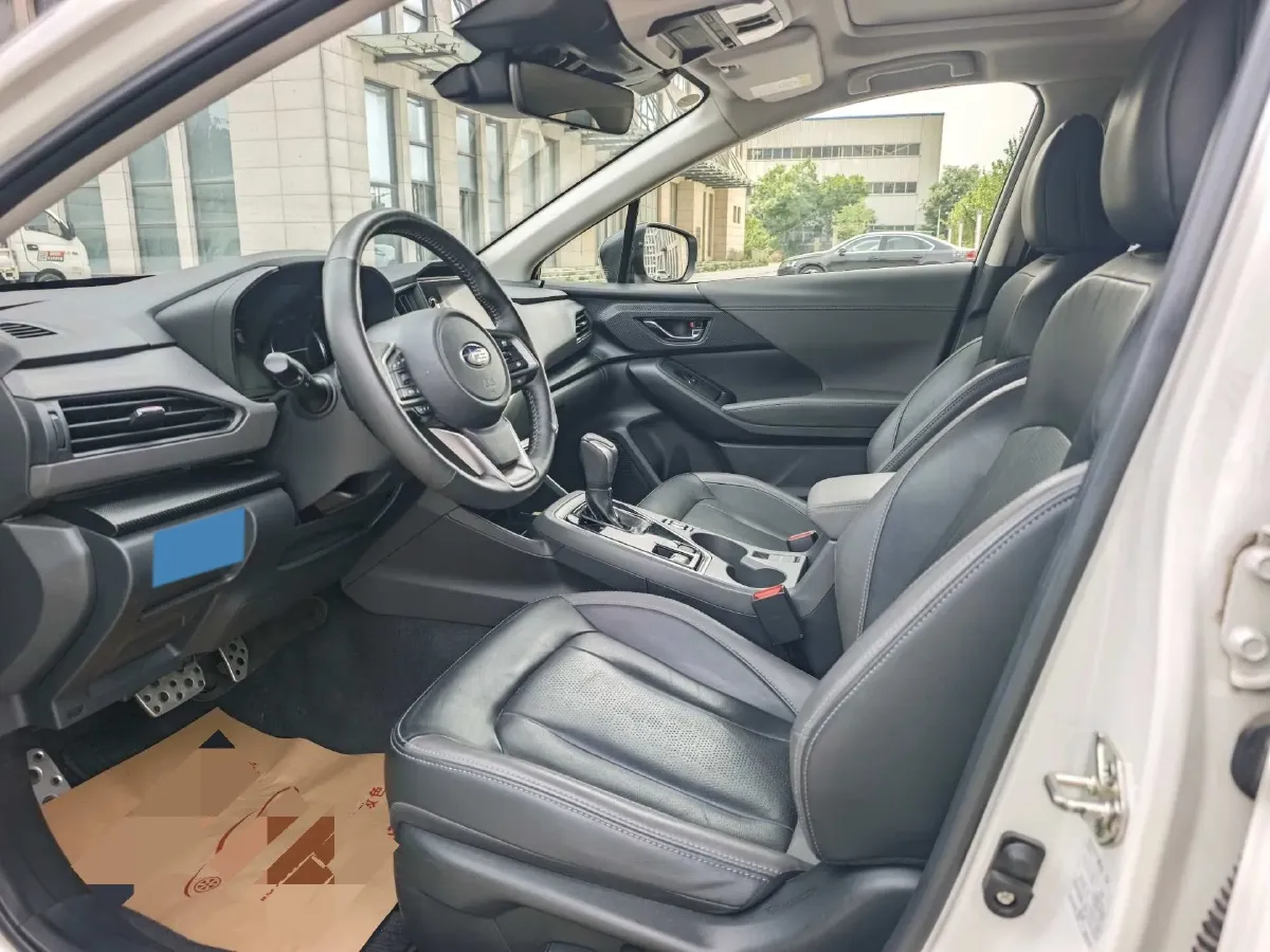 2024 Subaru Crosstrek 2.5L 169HP H4 CVT,autocango,china used car exporter,china ev exporter,chinese used car exporter,chinese used ev exporter