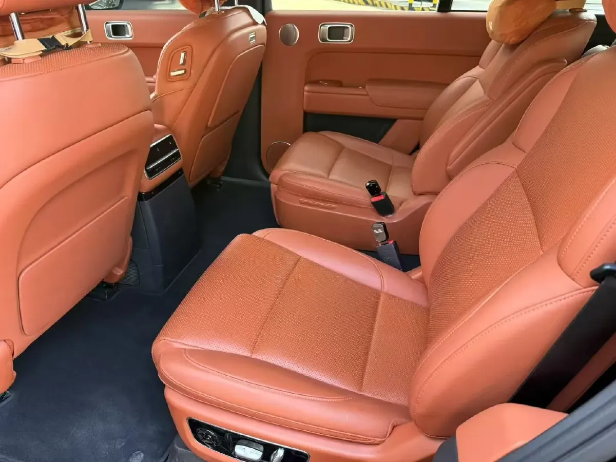2023 Li L9 Range Extended 154HP REEV 42.6KWH,autocango,china used car exporter,china ev exporter,chinese used car exporter,chinese used ev exporter