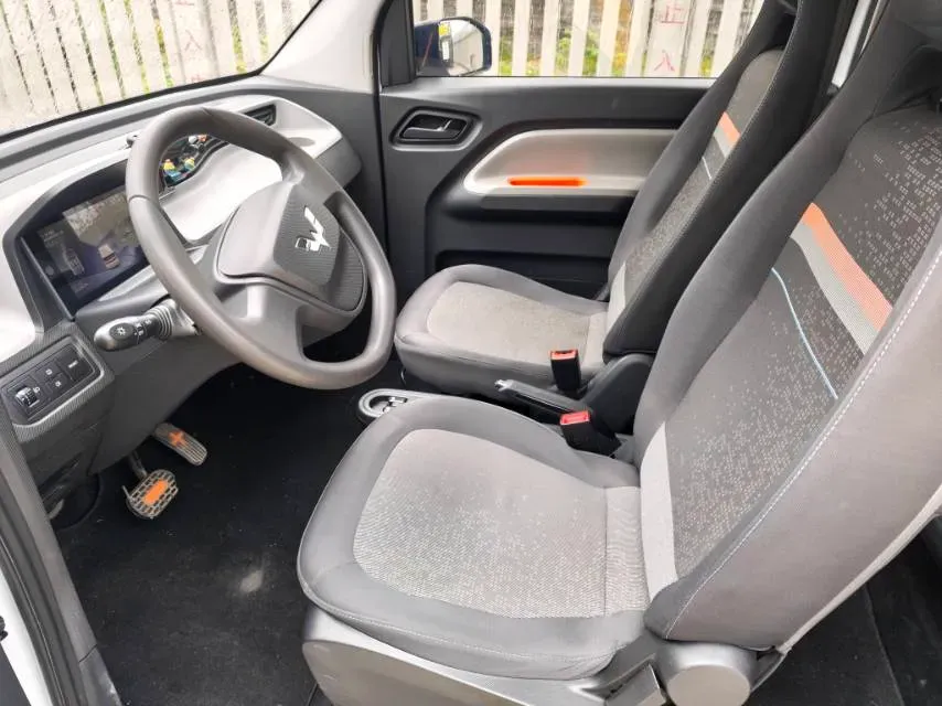 2022 WuLing HongGuang MINI EV BEV 9KWH,autocango,china used car exporter,china ev exporter,chinese used car exporter,chinese used ev exporter