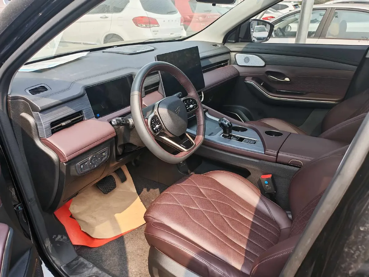 2024 Jetour X90 PRO 2.0T 254HP L4 7DCT,autocango,china used car exporter,china ev exporter,chinese used car exporter,chinese used ev exporter