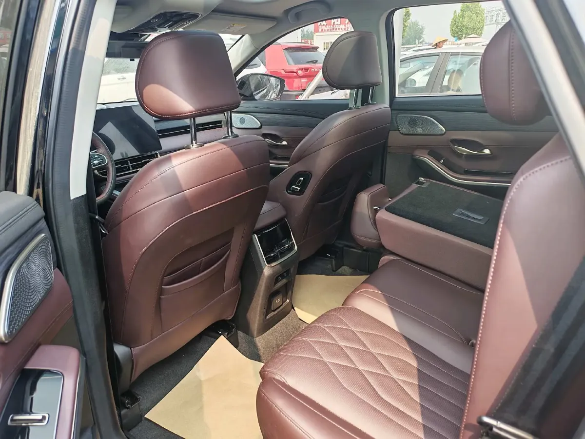 2024 Jetour X90 PRO 2.0T 254HP L4 7DCT,autocango,china used car exporter,china ev exporter,chinese used car exporter,chinese used ev exporter