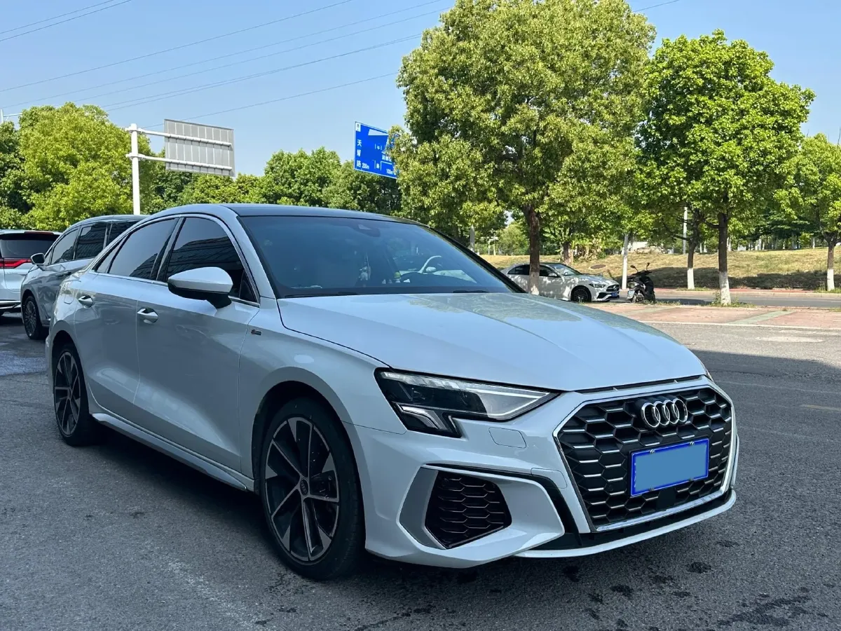 2022 Audi A3 1.4T 150HP L4 7DCT,autocango,china used car exporter,china ev exporter,chinese used car exporter,chinese used ev exporter