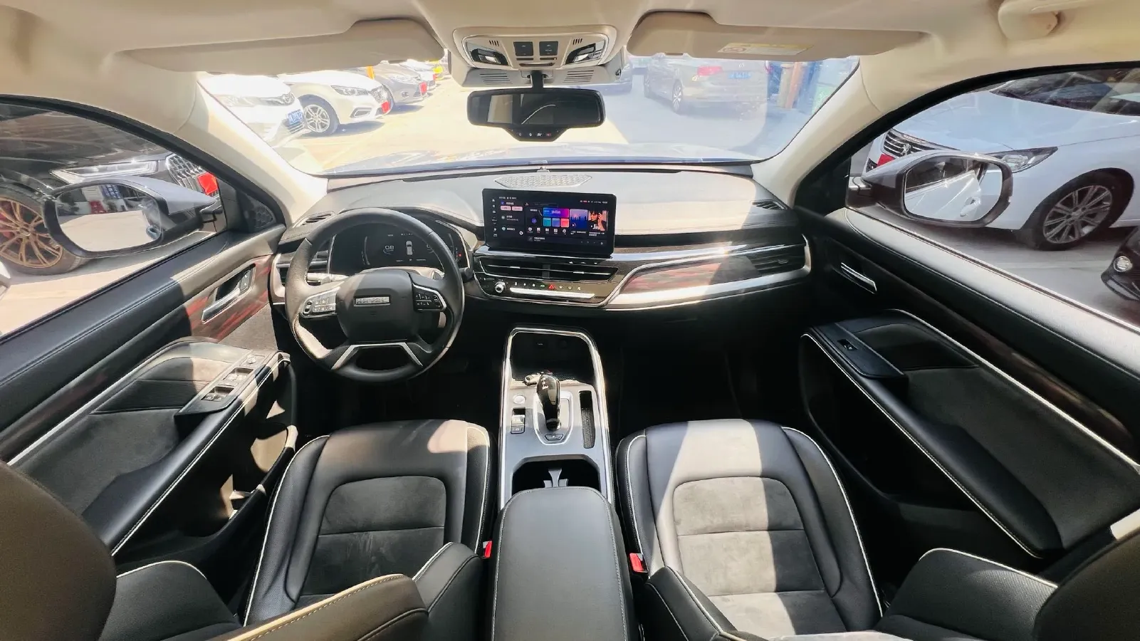 2021 Haval H6 2.0T 224HP L4 7DCT,autocango,china used car exporter,china ev exporter,chinese used car exporter,chinese used ev exporter
