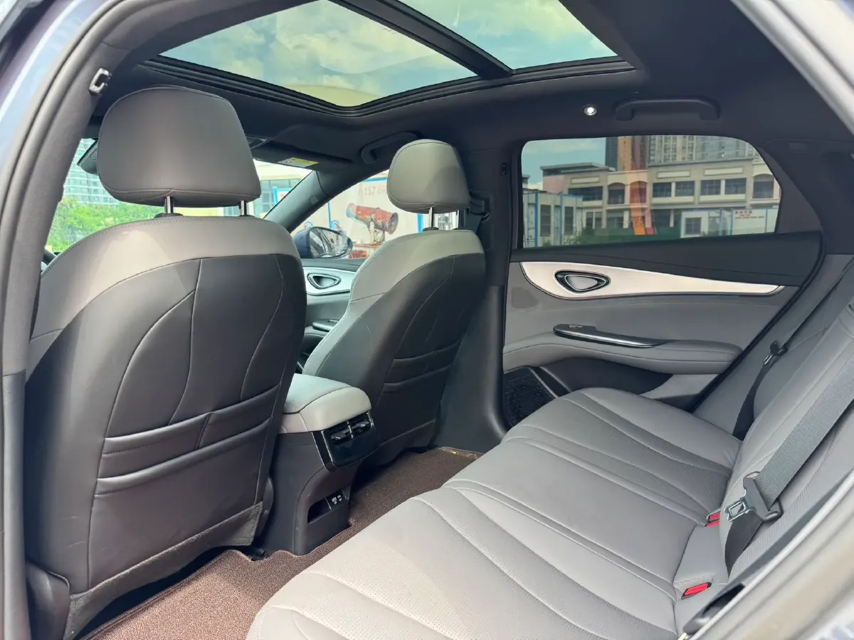 2025 BYD Seal07 DM-i 1.5L 101HP L4 E-CVT PHEV 17.6KWH,autocango,china used car exporter,china ev exporter,chinese used car exporter,chinese used ev exporter