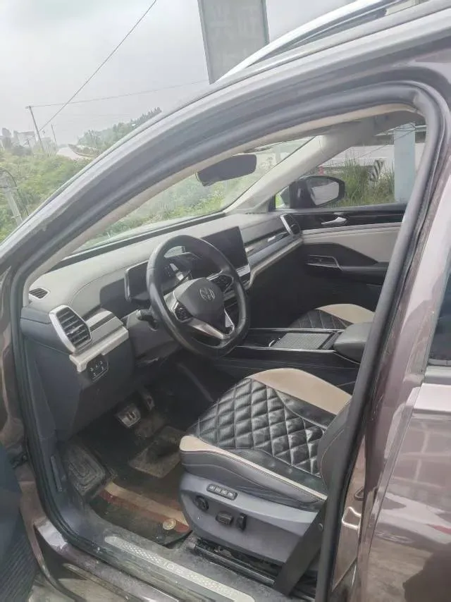 2021 Volkswagen ID.6 Crozz BEV 84.8KWH,autocango,china used car exporter,china ev exporter,chinese used car exporter,chinese used ev exporter