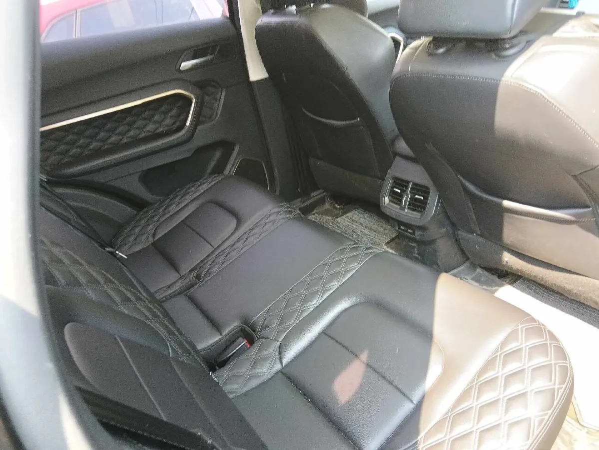 2020 Haval H6 1.5T 169HP L4 7DCT,autocango,china used car exporter,china ev exporter,chinese used car exporter,chinese used ev exporter