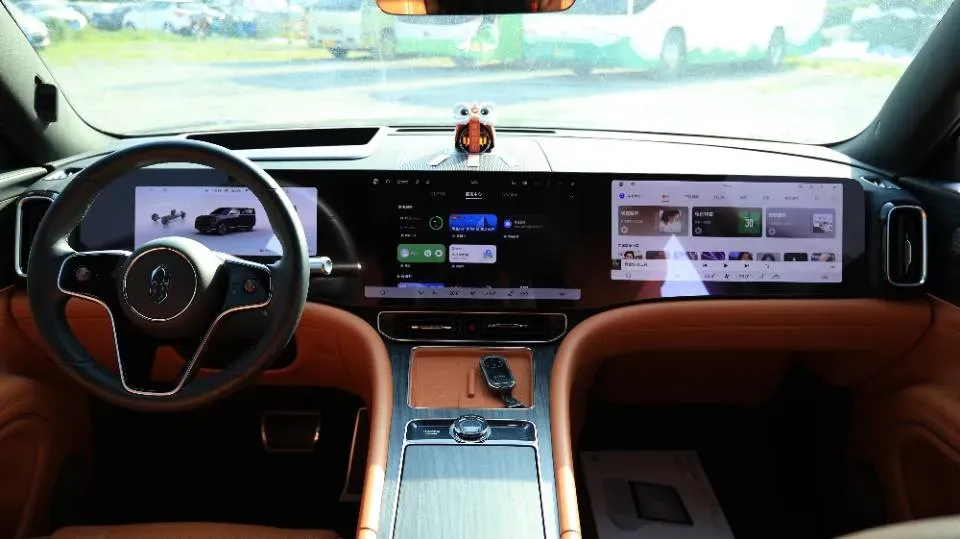 2024 AITO AITO M9 1.5T 152HP L4 REEV 42KWH,autocango,china used car exporter,china ev exporter,chinese used car exporter,chinese used ev exporter
