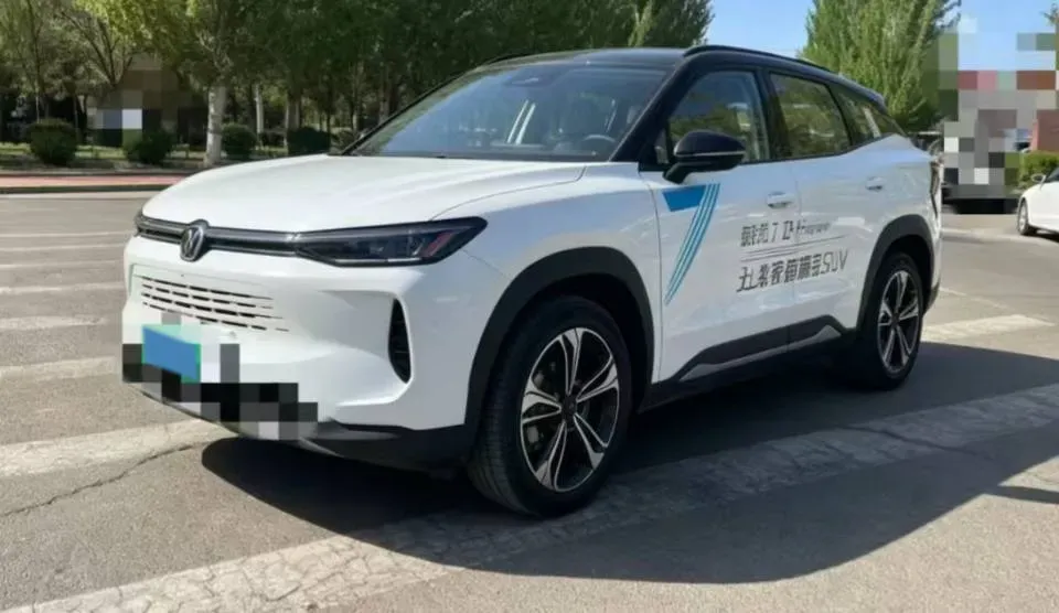2025 Geely Galaxy L7 1.5L 112HP L4 1DHT PHEV 18.4KWH,autocango,china used car exporter,china ev exporter,chinese used car exporter,chinese used ev exporter
