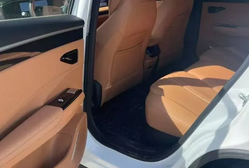 2025 Geely Galaxy L7 1.5L 112HP L4 1DHT PHEV 18.4KWH,autocango,china used car exporter,china ev exporter,chinese used car exporter,chinese used ev exporter