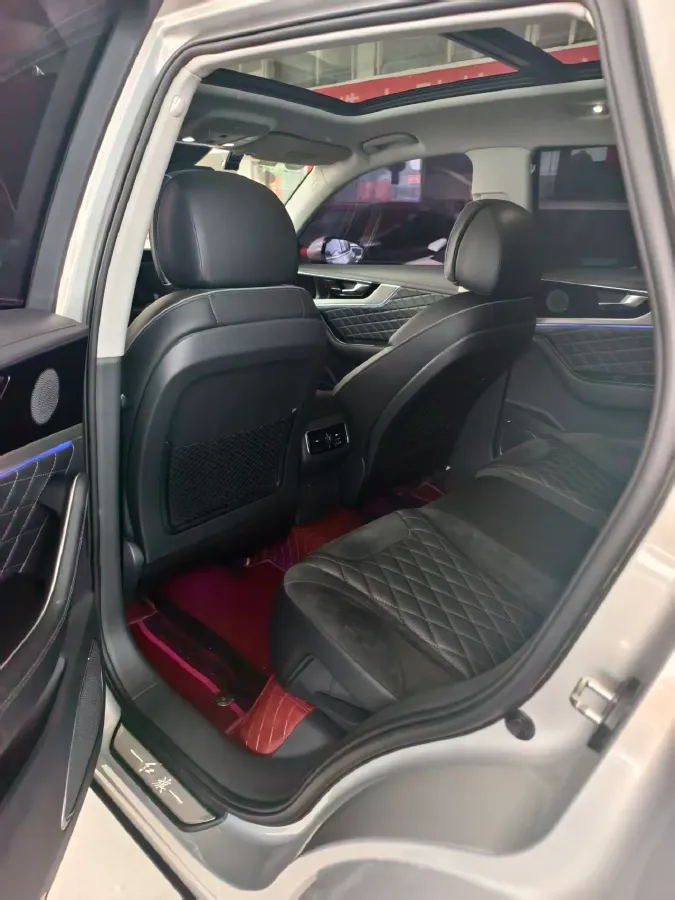 2019 HongQi HS5 2.0T 224HP L4 6AT,autocango,china used car exporter,china ev exporter,chinese used car exporter,chinese used ev exporter