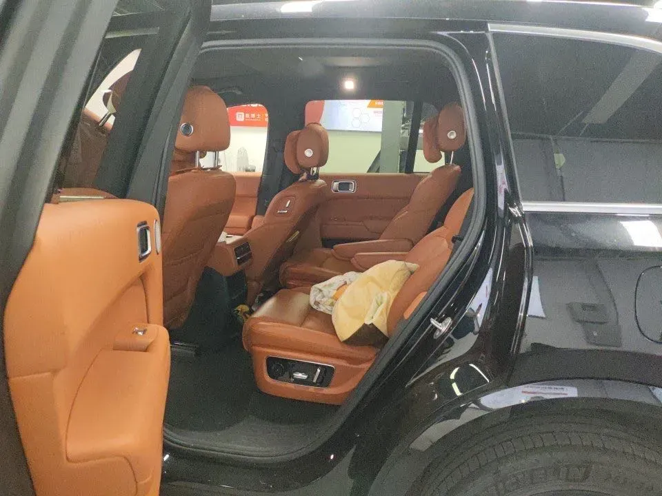 2023 Li L7 Range Extended 154HP REEV 40.9KWH,autocango,china used car exporter,china ev exporter,chinese used car exporter,chinese used ev exporter