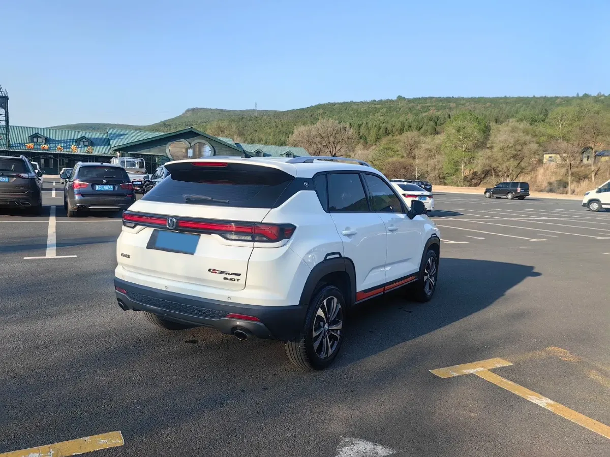 2021 ChangAn CS35 Plus 1.4T 160HP L4 7DCT,autocango,china used car exporter,china ev exporter,chinese used car exporter,chinese used ev exporter