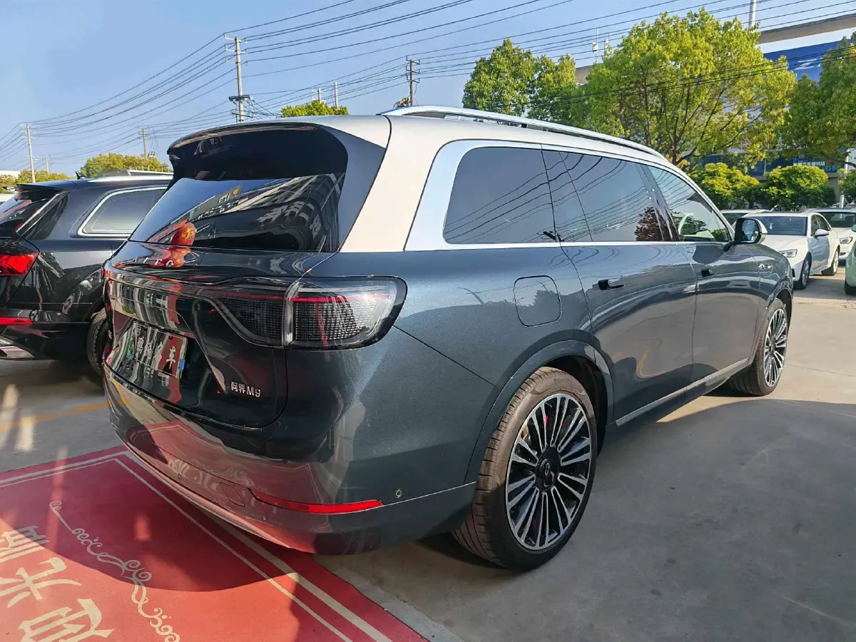 2024 AITO AITO M9 1.5T 152HP L4 REEV 42KWH,autocango,china used car exporter,china ev exporter,chinese used car exporter,chinese used ev exporter