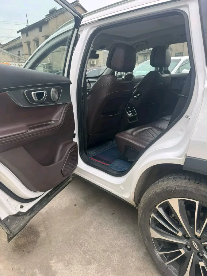 2022 Chery Tiggo 8 PRO 1.6T 197HP L4 7DCT,autocango,china used car exporter,china ev exporter,chinese used car exporter,chinese used ev exporter