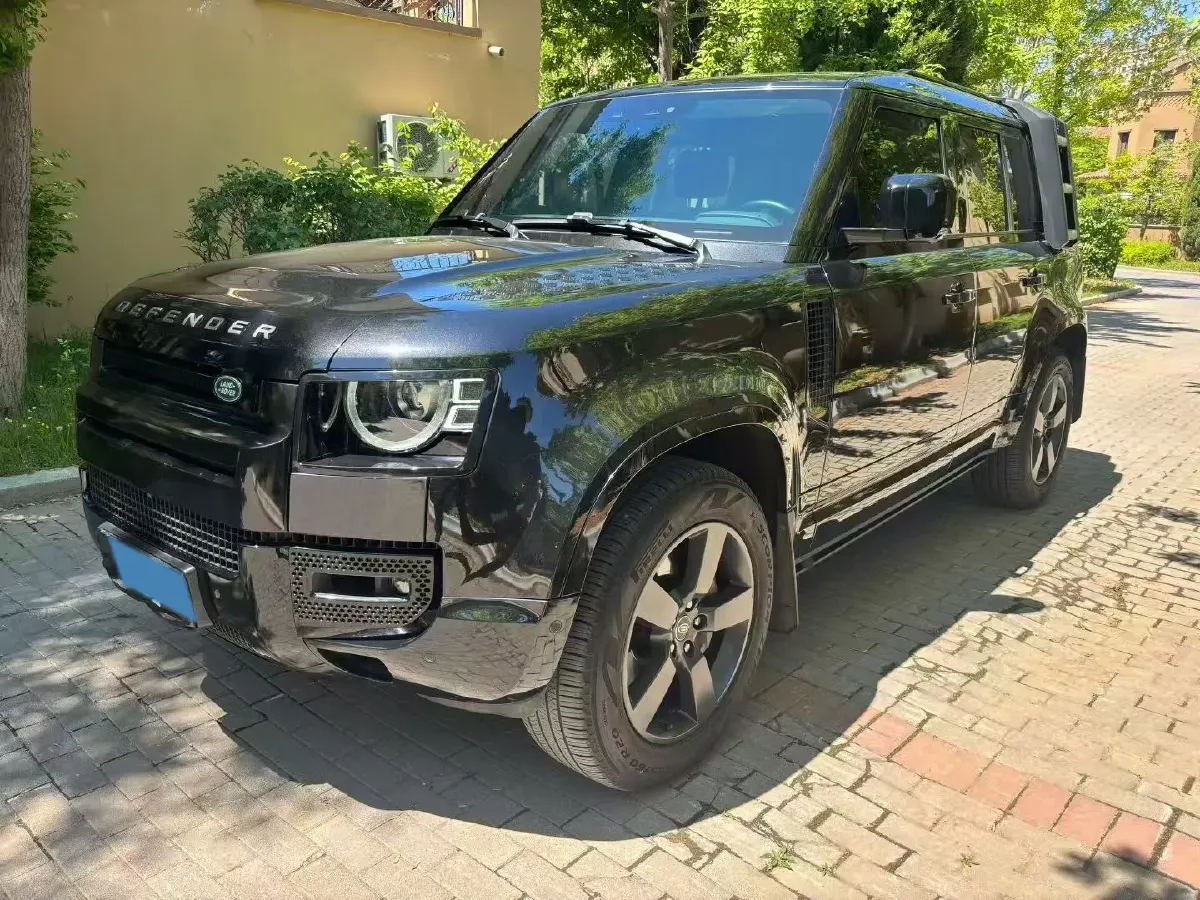 2022 Land Rover Defender 3.0T 400HP L6 8AT,autocango,china used car exporter,china ev exporter,chinese used car exporter,chinese used ev exporter