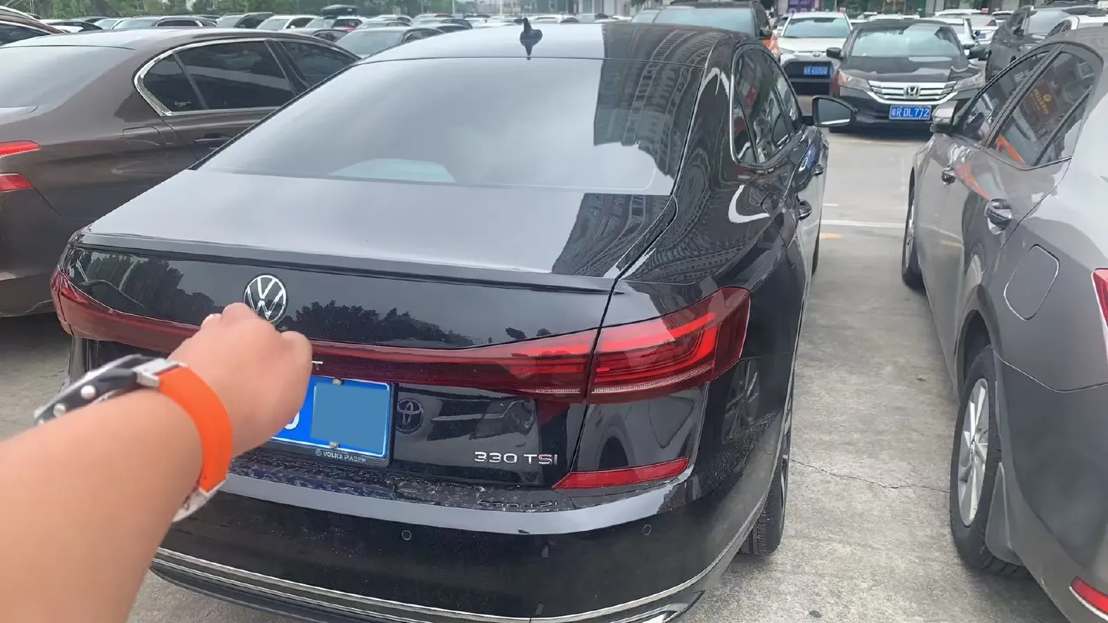 2022 Xpeng P7 BEV 60.2KWH,autocango,china used car exporter,china ev exporter,chinese used car exporter,chinese used ev exporter