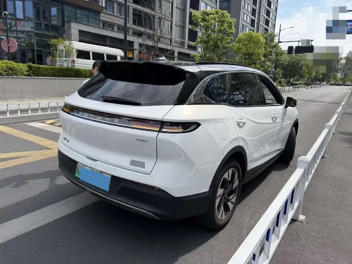 2025 Bestune YueYi 07 1.5T 150HP L4 1DHT PHEV,autocango,china used car exporter,china ev exporter,chinese used car exporter,chinese used ev exporter