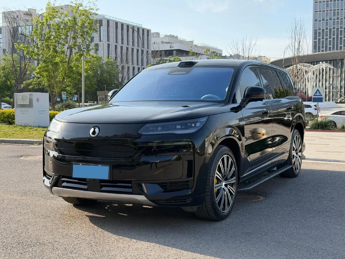 2025 Denza DenzaN9 2.0T 207HP L4 E-CVT PHEV,autocango,china used car exporter,china ev exporter,chinese used car exporter,chinese used ev exporter