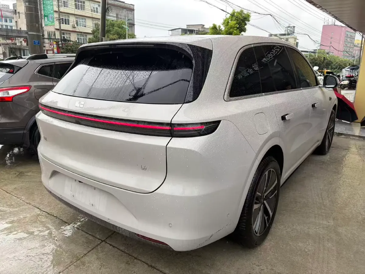 2024 Li L6 Range Extended 154HP L4 REEV 36.8KWH,autocango,china used car exporter,china ev exporter,chinese used car exporter,chinese used ev exporter