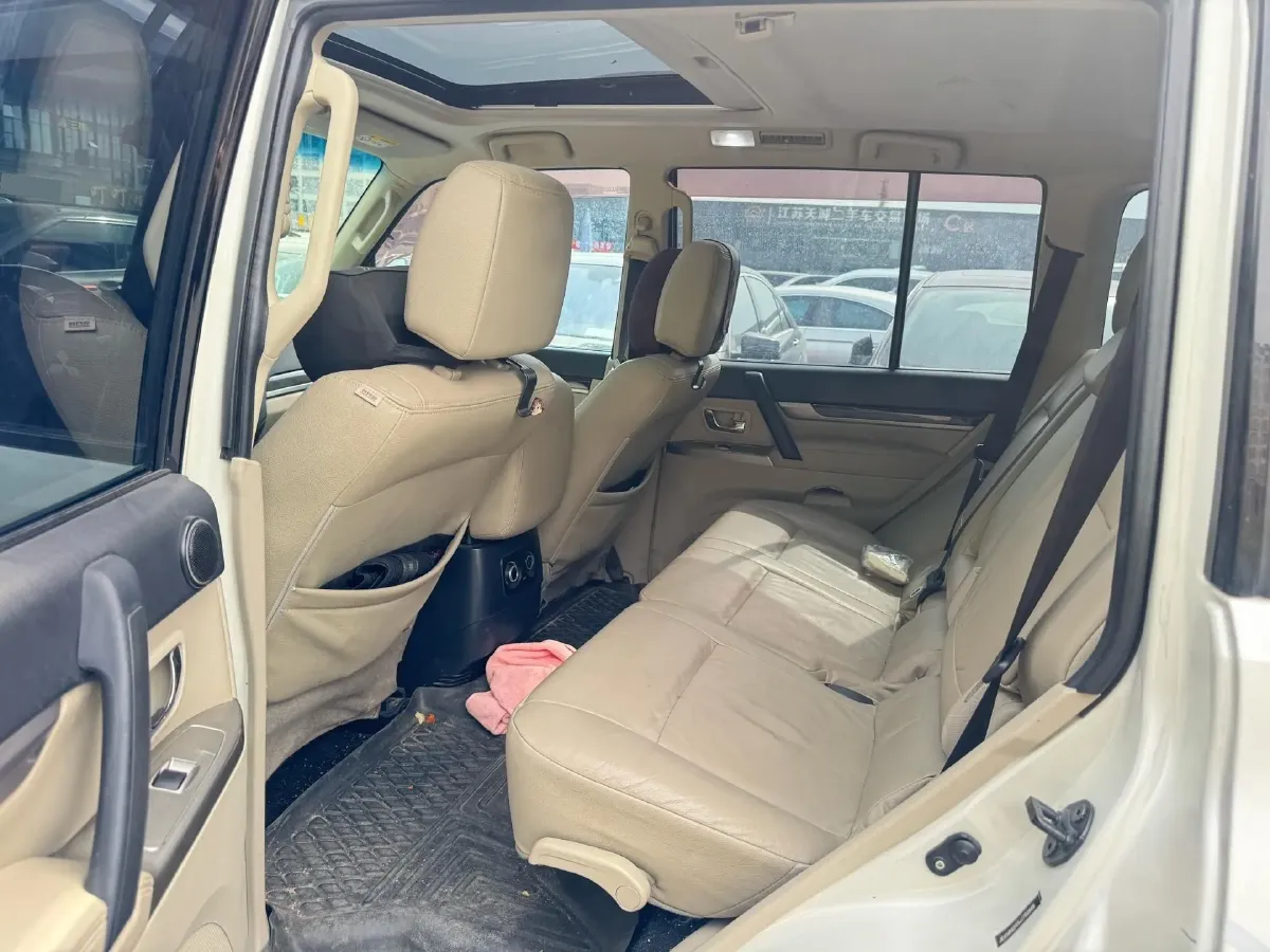 2017 Honda Jade 1.8L 141HP L4 5AT,autocango,china used car exporter,china ev exporter,chinese used car exporter,chinese used ev exporter