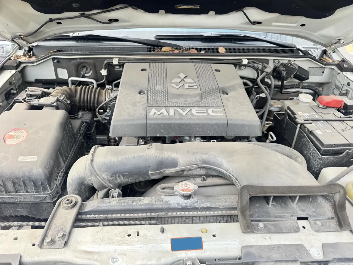 2017 Honda Jade 1.8L 141HP L4 5AT,autocango,china used car exporter,china ev exporter,chinese used car exporter,chinese used ev exporter