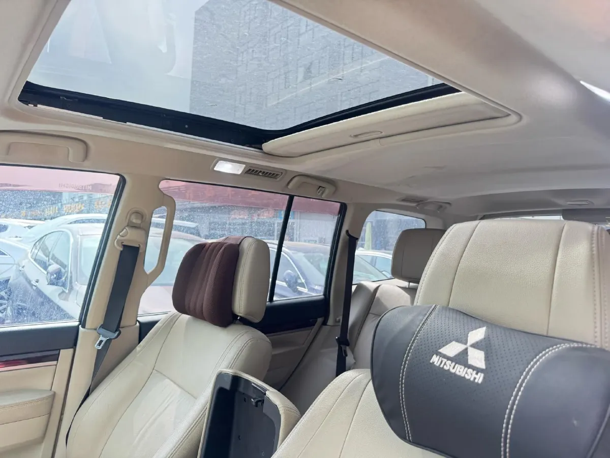 2017 Honda Jade 1.8L 141HP L4 5AT,autocango,china used car exporter,china ev exporter,chinese used car exporter,chinese used ev exporter