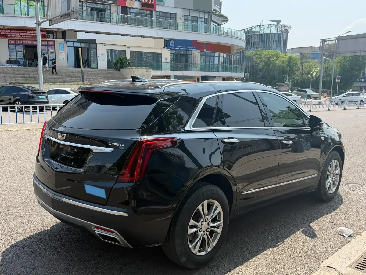 2022 Cadillac XT5 2.0T 237HP L4 9AT,autocango,china used car exporter,china ev exporter,chinese used car exporter,chinese used ev exporter