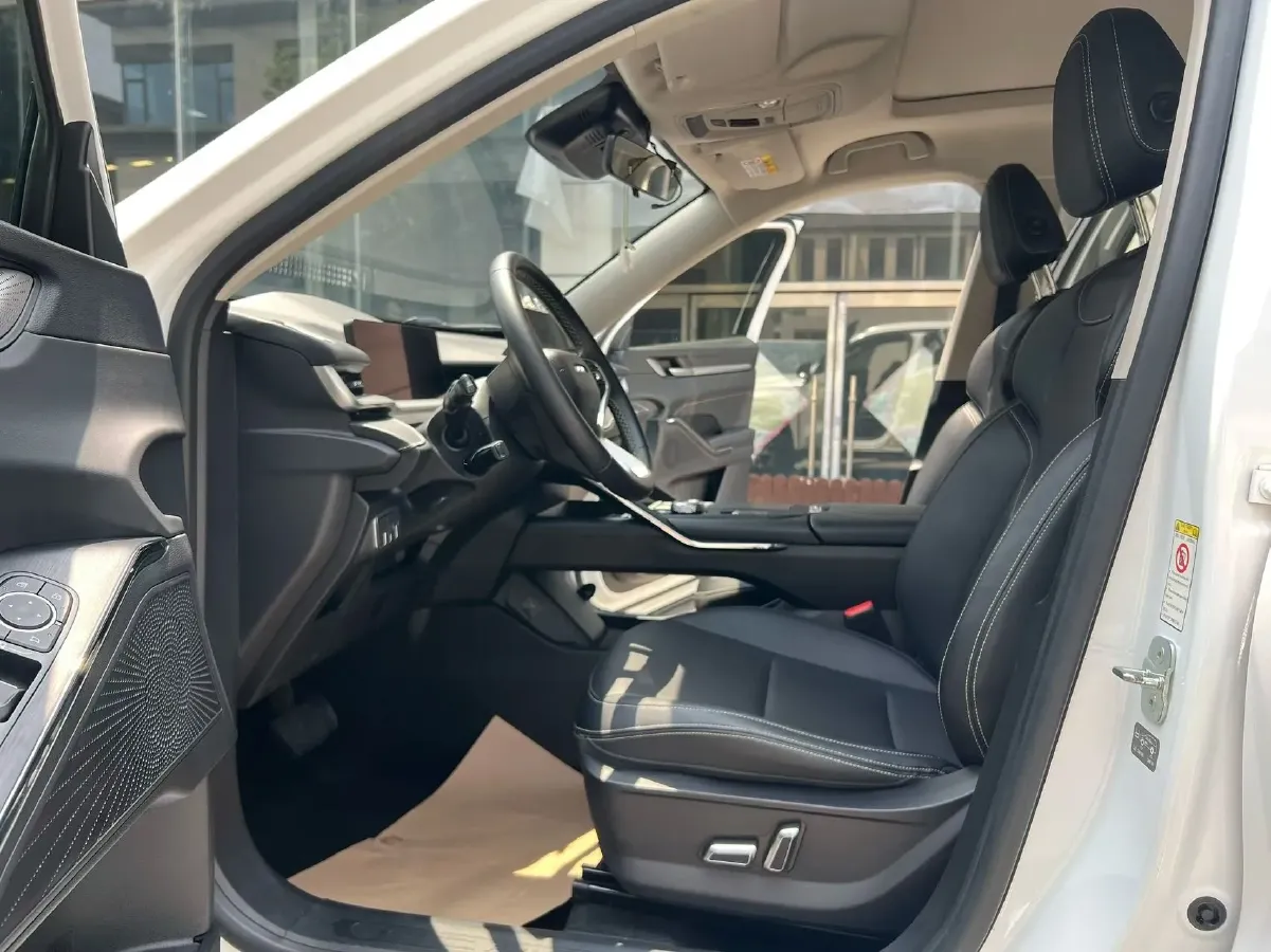 2022 Haval H6 1.5T 154HP L4 2DHT Hybrid 1.7KWH,autocango,china used car exporter,china ev exporter,chinese used car exporter,chinese used ev exporter