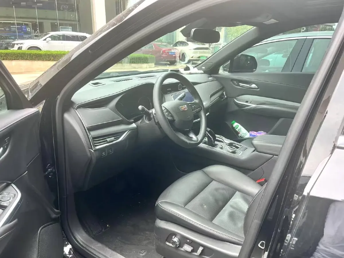 2021 Cadillac XT4 2.0T 237HP L4 9AT,autocango,china used car exporter,china ev exporter,chinese used car exporter,chinese used ev exporter