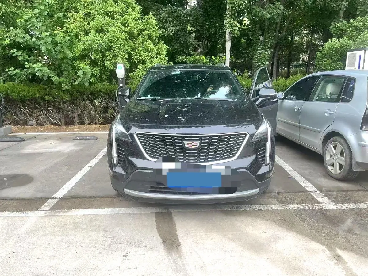 2021 Cadillac XT4 2.0T 237HP L4 9AT,autocango,china used car exporter,china ev exporter,chinese used car exporter,chinese used ev exporter