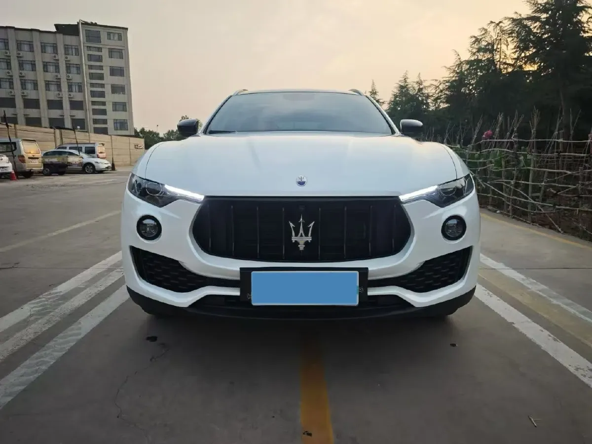 2018 Maserati Levante 3.0T 350HP V6 8AT,autocango,china used car exporter,china ev exporter,chinese used car exporter,chinese used ev exporter