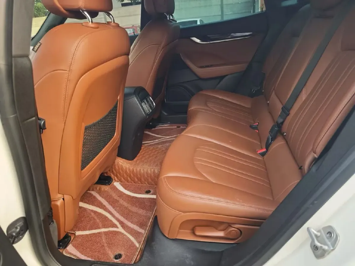 2018 Maserati Levante 3.0T 350HP V6 8AT,autocango,china used car exporter,china ev exporter,chinese used car exporter,chinese used ev exporter